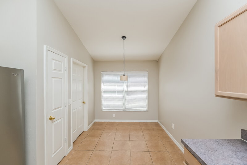 2,320/Mo, 2533 Siena Way Valrico, FL 33596 Breakfast Nook View