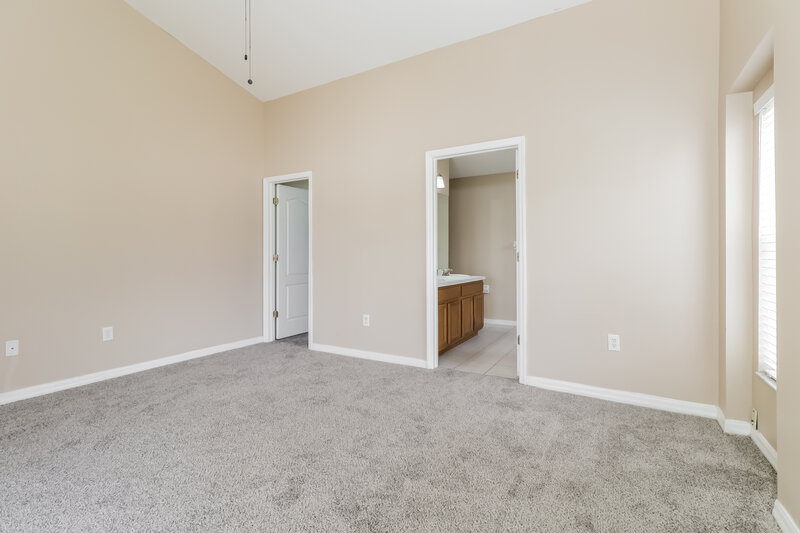 2,185/Mo, 30800 Birdhouse Dr Zephyrhills, FL 33545 Main Bedroom View 2