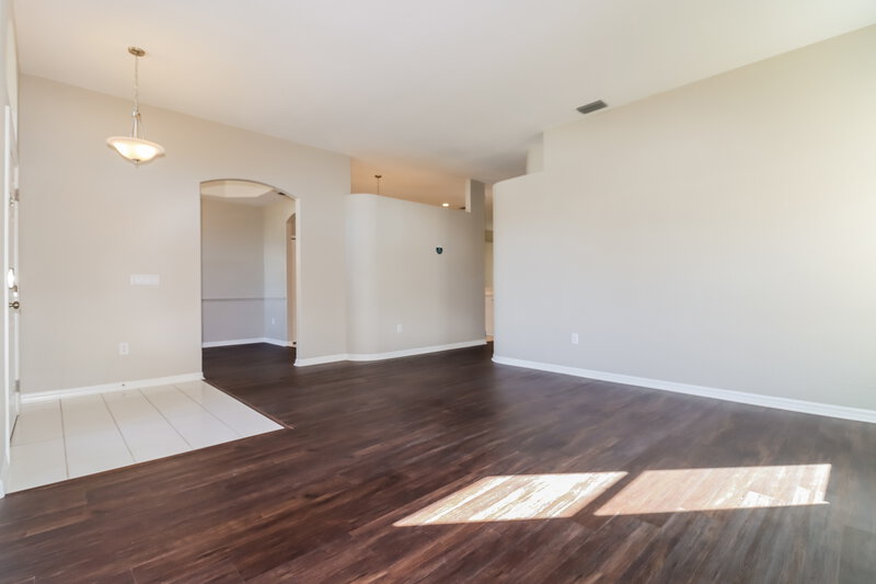 2,660/Mo, 2005 Kiowa Ln Valrico, FL 33596 Living Room View 2