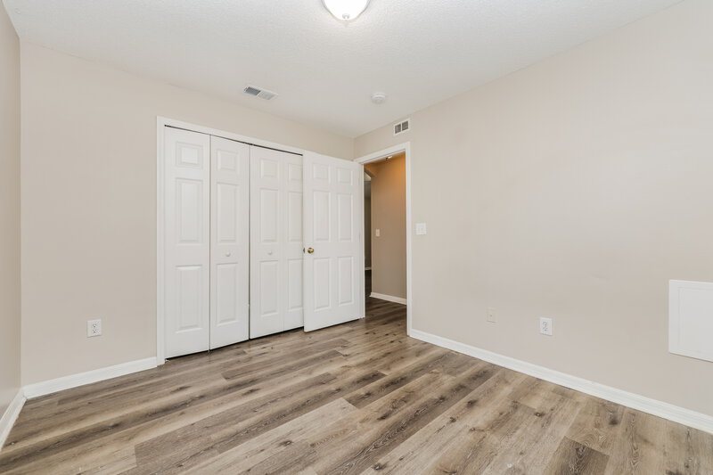 1,910/Mo, 28651 Seashell Ct Zephyrhills, FL 33545 Bedroom View 4