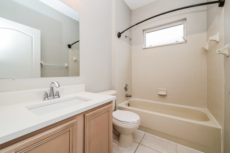2,505/Mo, 1231 Loretto Cir Odessa, FL 33556 Bathroom View