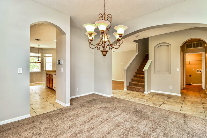 2,305/Mo, 806 15th St NE Ruskin, FL 33570 Dining Room View 2
