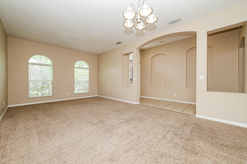 2,220/Mo, 513 9th St NE Ruskin, FL 33570 Living Room View