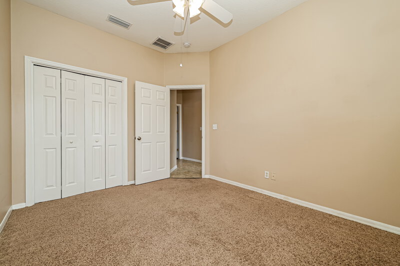 2,220/Mo, 513 9th St NE Ruskin, FL 33570 Bedroom View 2