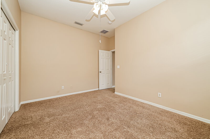 2,220/Mo, 513 9th St NE Ruskin, FL 33570 Bedroom View 5