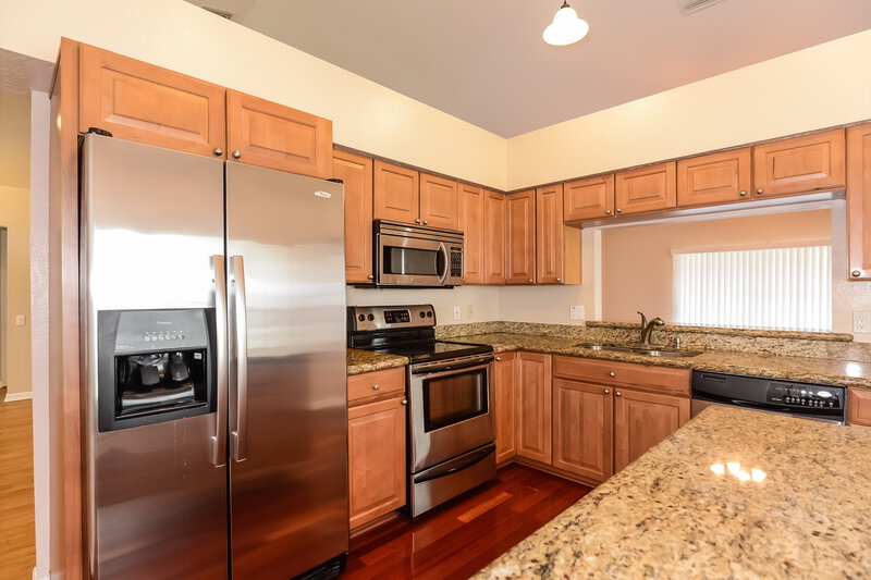 2,195/Mo, 5532 Terrain de Golf Dr Lutz, FL 33558 Kitchen View 3