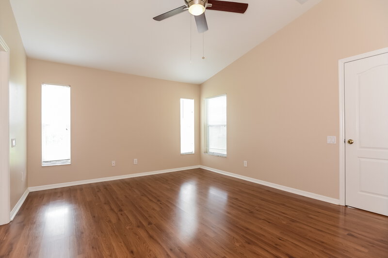 2,195/Mo, 5532 Terrain de Golf Dr Lutz, FL 33558 Master Bedroom View