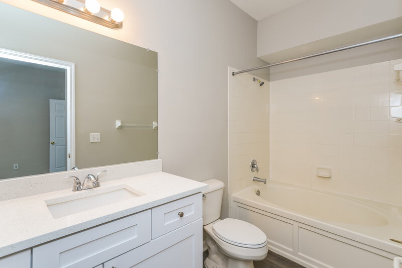 2,345/Mo, 24738 Siena Dr Lutz, FL 33559 Bathroom View 2