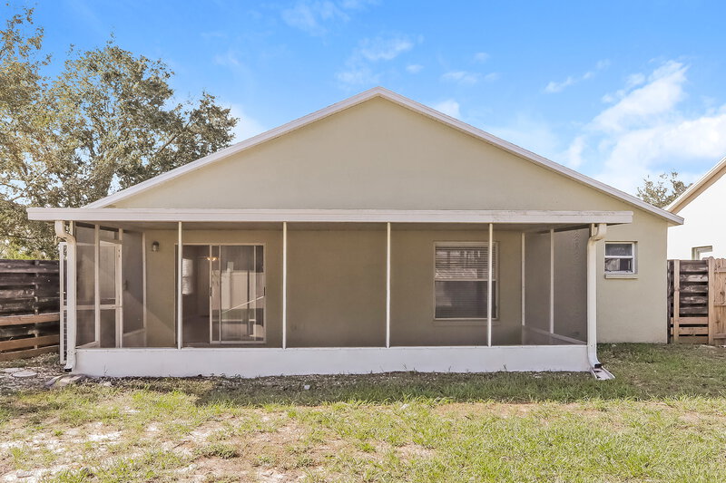 2,235/Mo, 4516 Horseshoe Pick Ln Valrico, FL 33594 Rear View