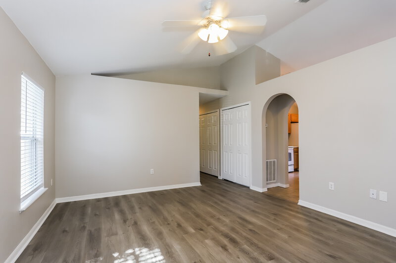 2,105/Mo, 17031 Ongar Ct Land O' Lakes, FL 34638 Living Room View 2