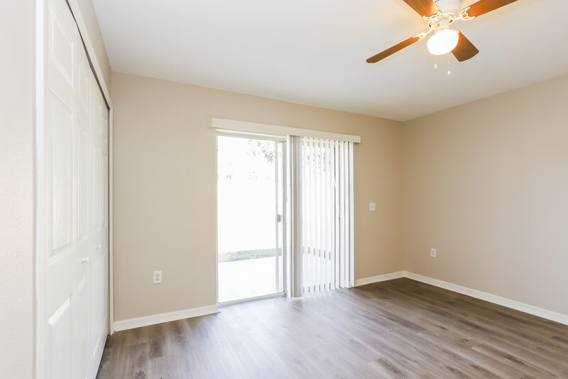 2,105/Mo, 17031 Ongar Ct Land O' Lakes, FL 34638 Main Bedroom View