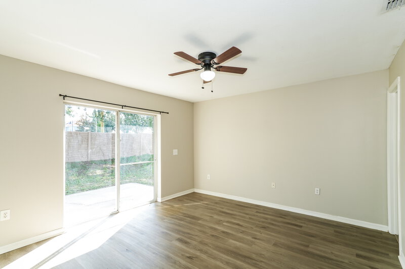 1,910/Mo, 17031 Ongar Ct Land O' Lakes, FL 34638 Main Bedroom View