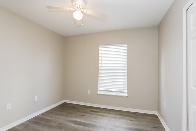 2,105/Mo, 17031 Ongar Ct Land O' Lakes, FL 34638 Bedroom View