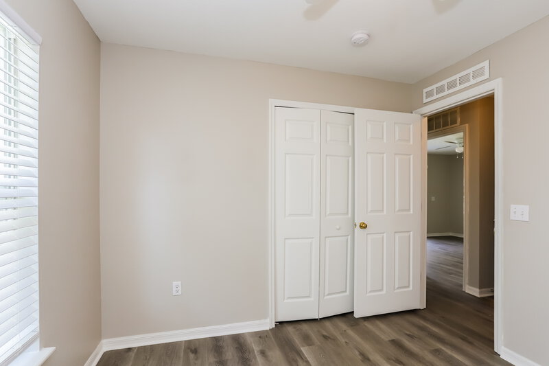 2,105/Mo, 17031 Ongar Ct Land O' Lakes, FL 34638 Bedroom View 2