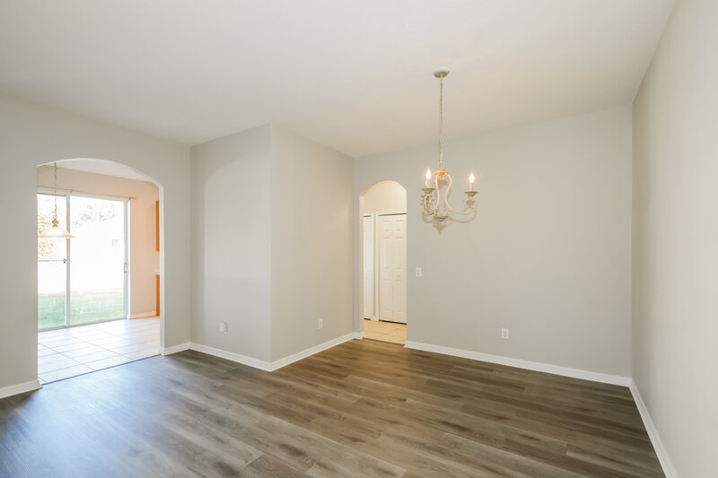2,485/Mo, 4413 Huddlestone Dr Zephyrhills, FL 33545 Dining Room View