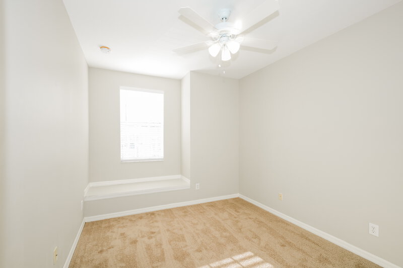 2,485/Mo, 4413 Huddlestone Dr Zephyrhills, FL 33545 Bedroom View 2