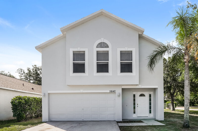 2,225/Mo, 5840 Lake Front Dr Zephyrhills, FL 33545 External View