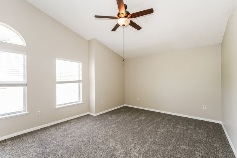 2,225/Mo, 5840 Lake Front Dr Zephyrhills, FL 33545 Main Bedroom View