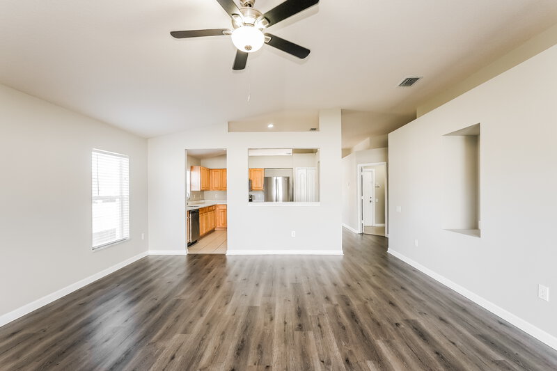 2,300/Mo, 30441 Annadale Dr Wesley Chapel, FL 33545 Living Room View 3