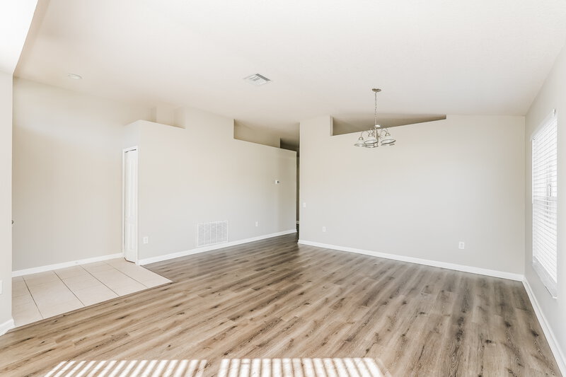 2,300/Mo, 30441 Annadale Dr Wesley Chapel, FL 33545 Family Room View