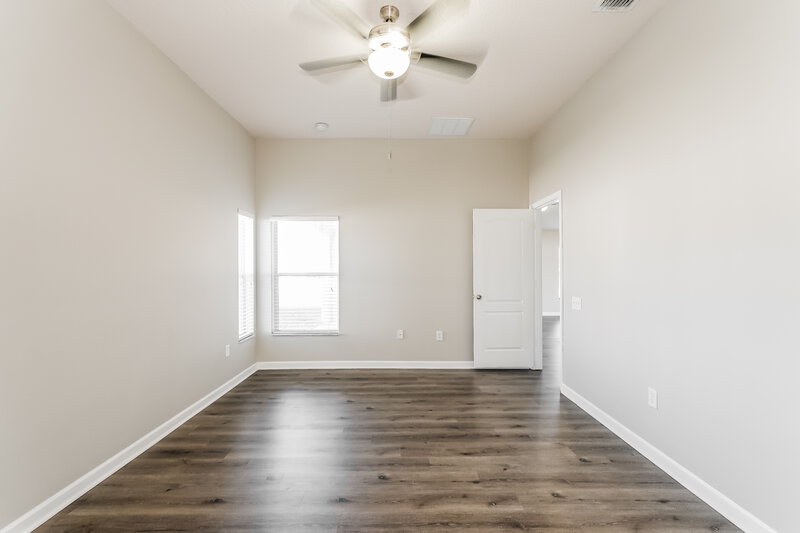 2,300/Mo, 30441 Annadale Dr Wesley Chapel, FL 33545 Main Bedroom View 2