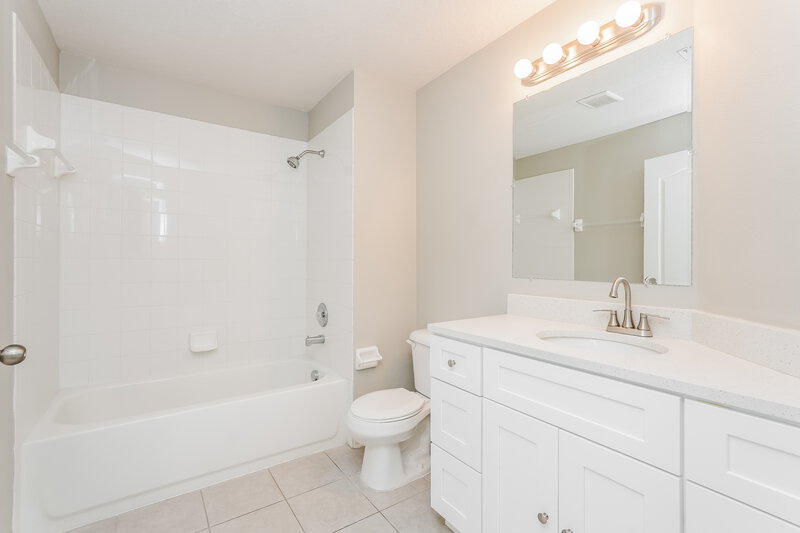 2,300/Mo, 30441 Annadale Dr Wesley Chapel, FL 33545 Bathroom View