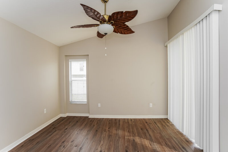 2,315/Mo, 12817 Kings Lake Dr Gibsonton, FL 33534 Main Bedroom View