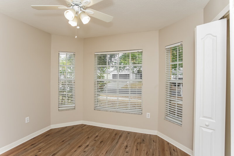 2,315/Mo, 12817 Kings Lake Dr Gibsonton, FL 33534 Bedroom View