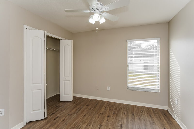 2,315/Mo, 12817 Kings Lake Dr Gibsonton, FL 33534 Bedroom View 3