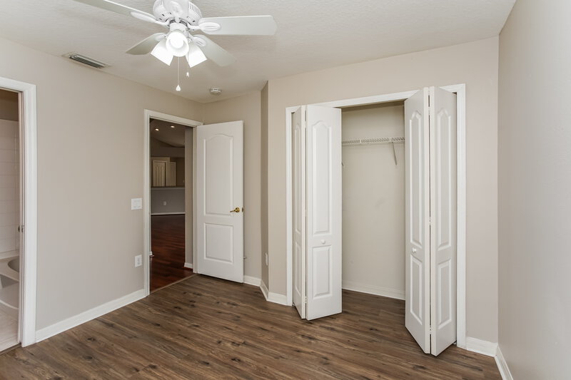 2,315/Mo, 12817 Kings Lake Dr Gibsonton, FL 33534 Bedroom View 4