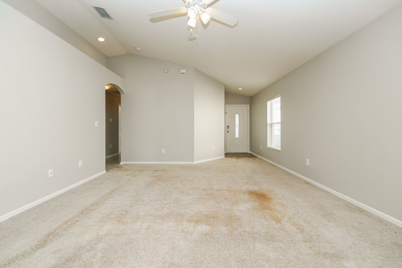 2,065/Mo, 12749 Evington Point Dr Riverview, FL 33579 Living Room View