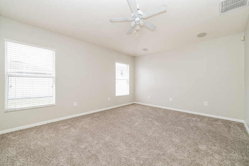 2,000/Mo, 12749 Evington Point Dr Riverview, FL 33579 Main Bedroom View