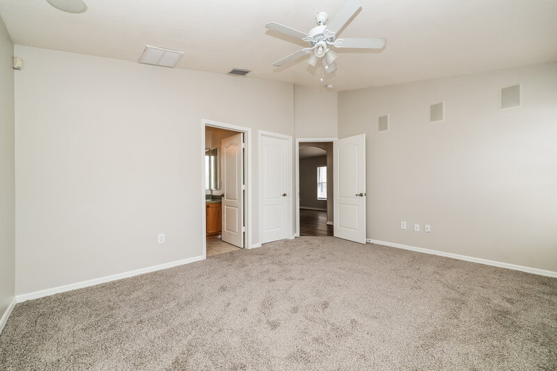 2,000/Mo, 12749 Evington Point Dr Riverview, FL 33579 Main Bedroom View 2