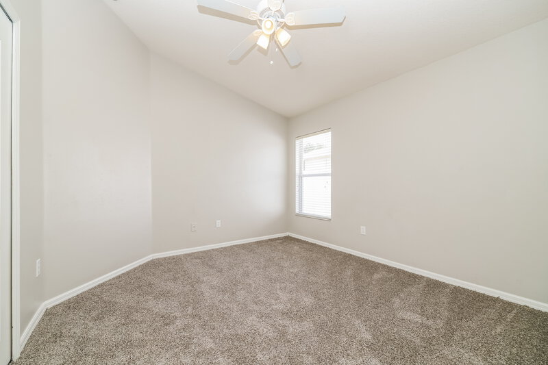 2,000/Mo, 12749 Evington Point Dr Riverview, FL 33579 Bedroom View 4