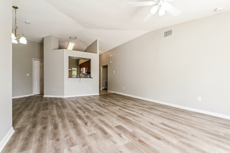 3,520/Mo, 11733 Brenford Crest Dr Riverview, FL 33579 Living Room View