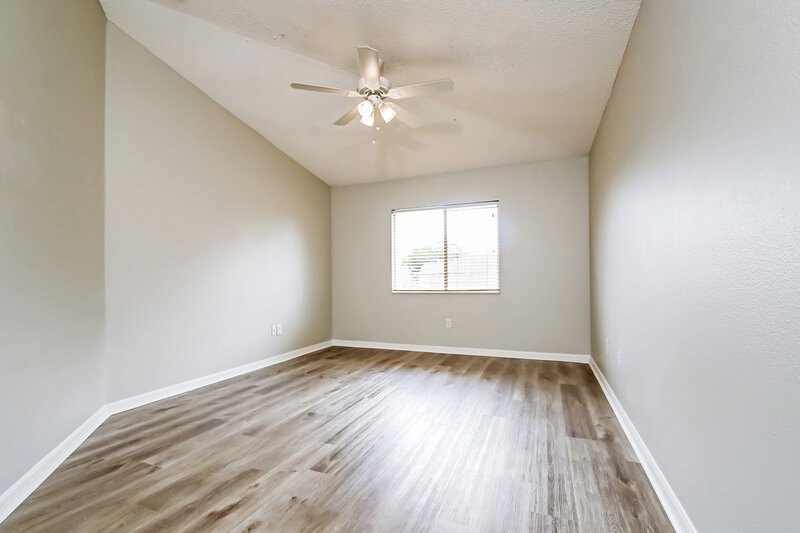 3,520/Mo, 11733 Brenford Crest Dr Riverview, FL 33579 Main Bedroom View 2