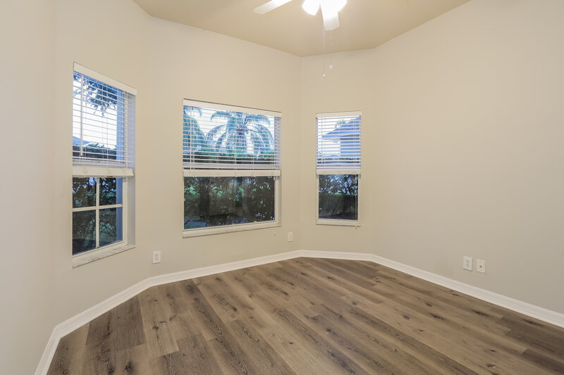 2,720/Mo, 1635 Regal Mist Loop Trinity, FL 34655 Office View