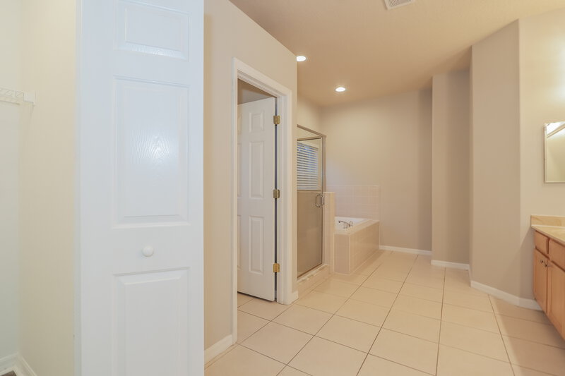 2,720/Mo, 1635 Regal Mist Loop Trinity, FL 34655 Main Bathroom View