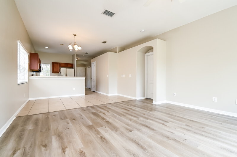 3,080/Mo, 7859 Bristol Park Dr Apollo Beach, FL 33572 Living Room View 2