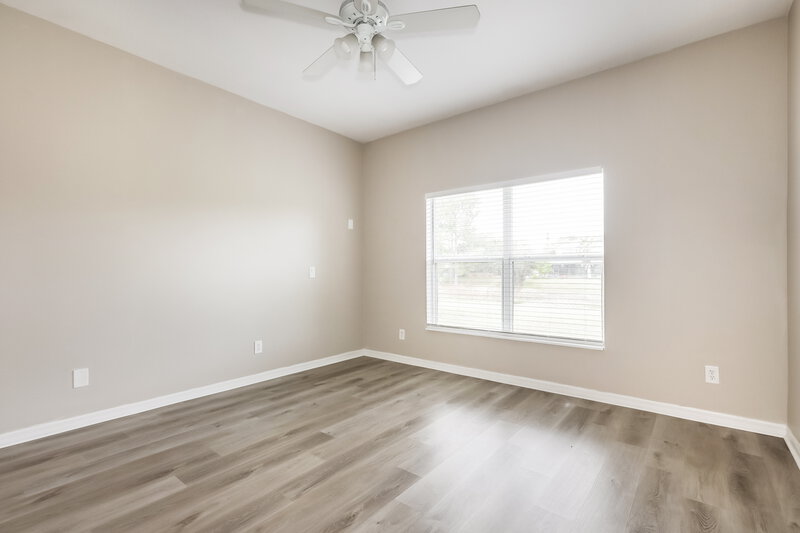 1,800/Mo, 7859 Bristol Park Dr Apollo Beach, FL 33572 Main Bedroom View