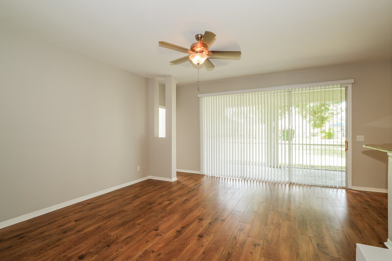 2,285/Mo, 4929 Willow Ridge Ter Valrico, FL 33596 Family Room View