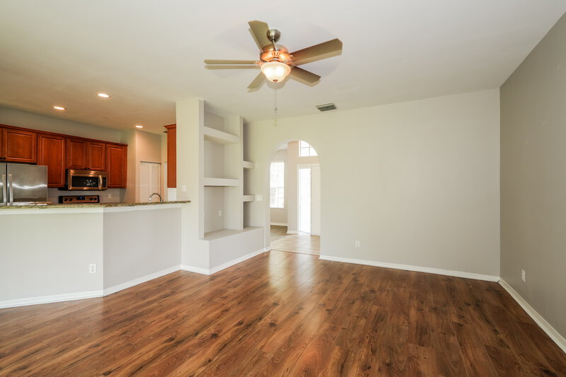 2,285/Mo, 4929 Willow Ridge Ter Valrico, FL 33596 Family Room View 2