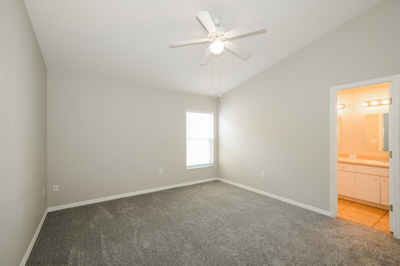 2,175/Mo, 3843 Lockridge Dr Land O' Lakes, FL 34638 Main Bedroom View
