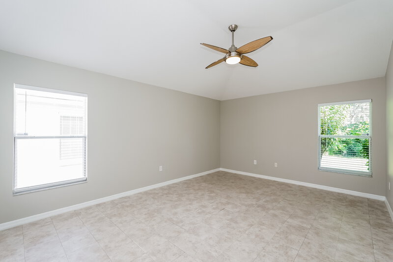 2,255/Mo, 2642 Rosehaven Dr Wesley Chapel, FL 33544 Main Bedroom View