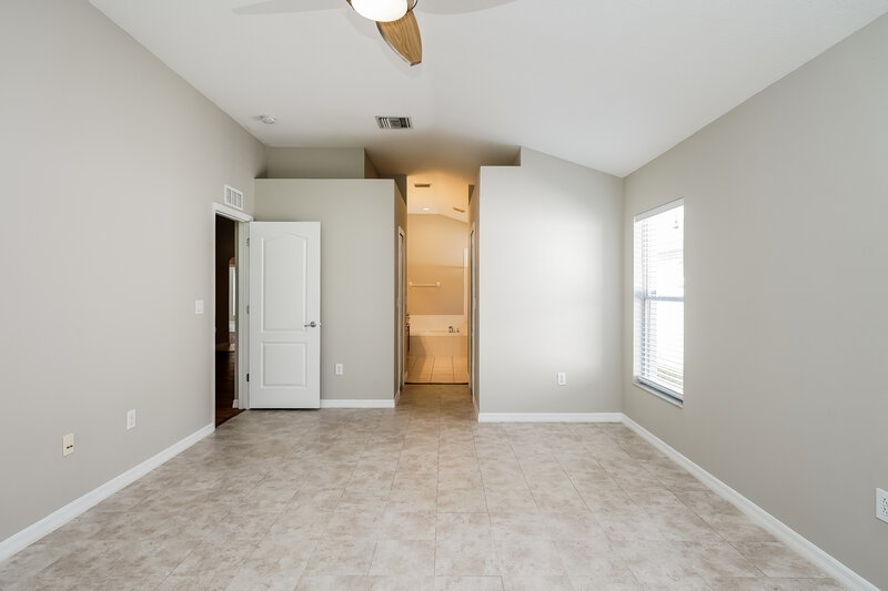 2,255/Mo, 2642 Rosehaven Dr Wesley Chapel, FL 33544 Main Bedroom View 2