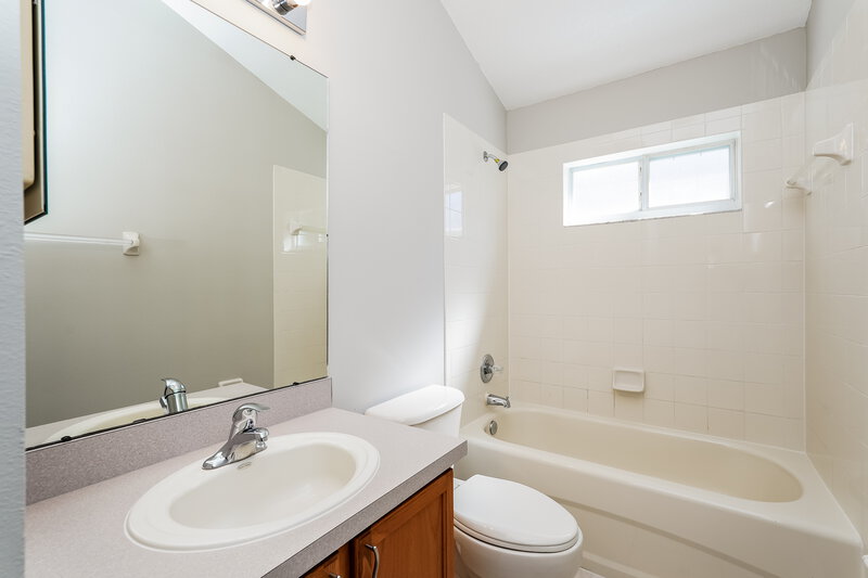 2,255/Mo, 2642 Rosehaven Dr Wesley Chapel, FL 33544 Bathroom View