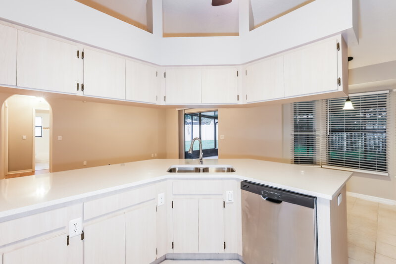 2,045/Mo, 23421 Cherbourg Loop Land O' Lakes, FL 34639 Kitchen View 3