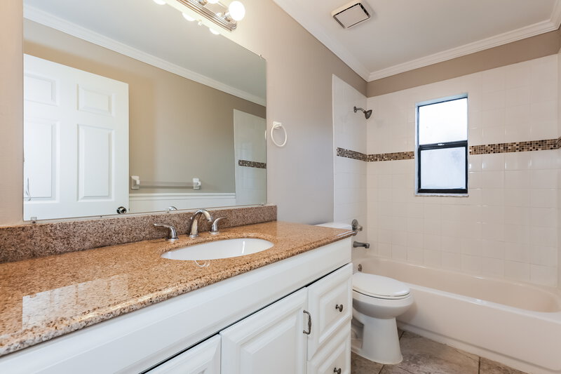 2,045/Mo, 23421 Cherbourg Loop Land O' Lakes, FL 34639 Bathroom View