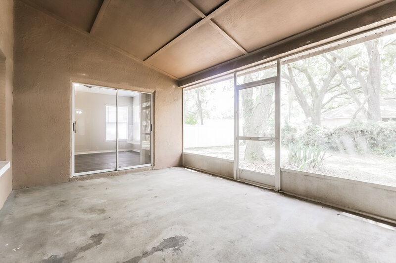 2,370/Mo, 1807 Staysail Dr Valrico, FL 33594 Sun Room View