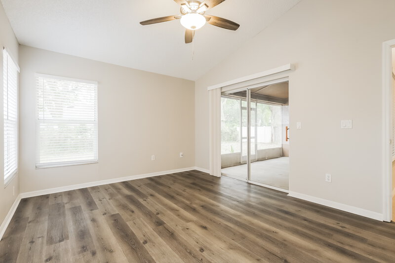 2,370/Mo, 1807 Staysail Dr Valrico, FL 33594 Main Bedroom View